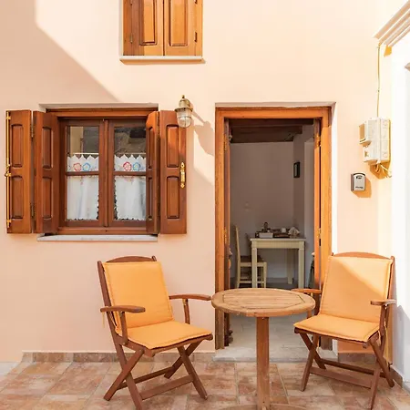 Апартаменты Kampos House *