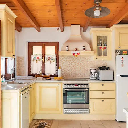 Апартаменты Kampos House